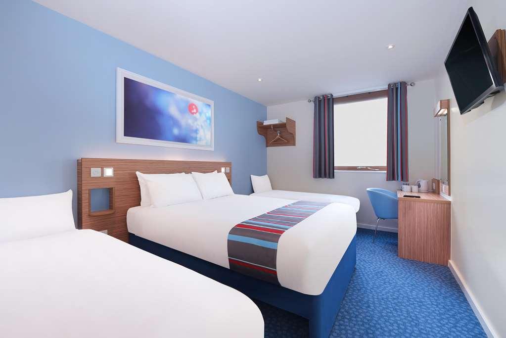 Travelodge Caerphilly Quarto foto