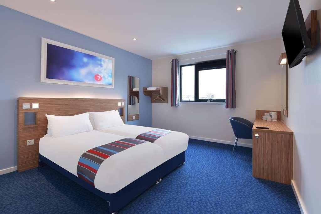 Travelodge Caerphilly Quarto foto